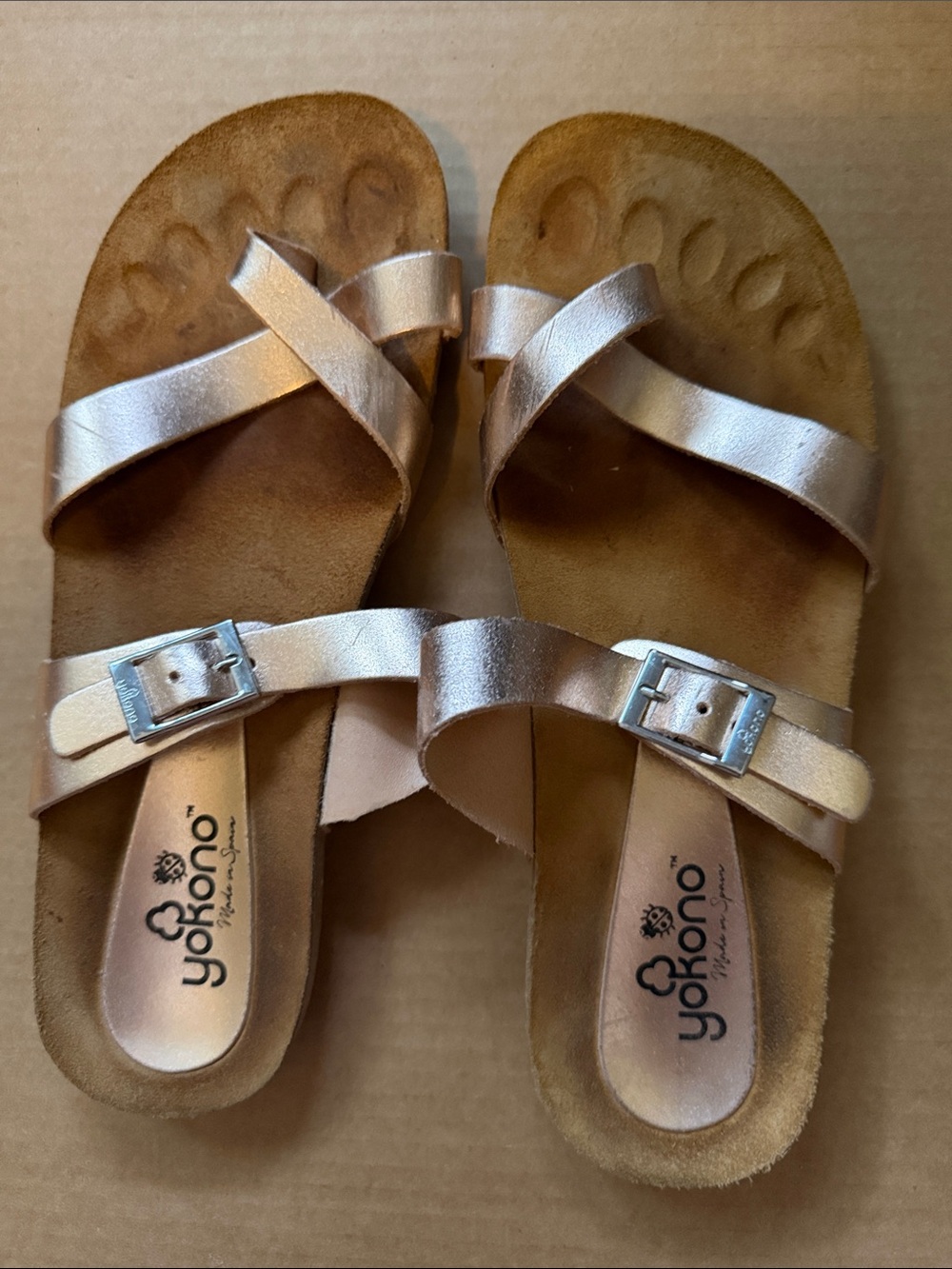 YoKono Sandals
